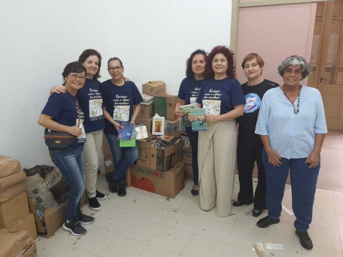 Entrega livros Festuris
