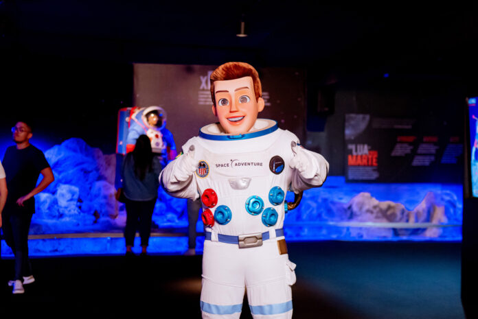 Space Adventure Canela
