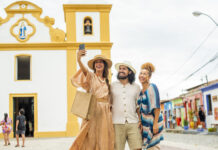 Turismo internacional gera US$ 8,3 bilhões para o Brasil até setembro de 2026